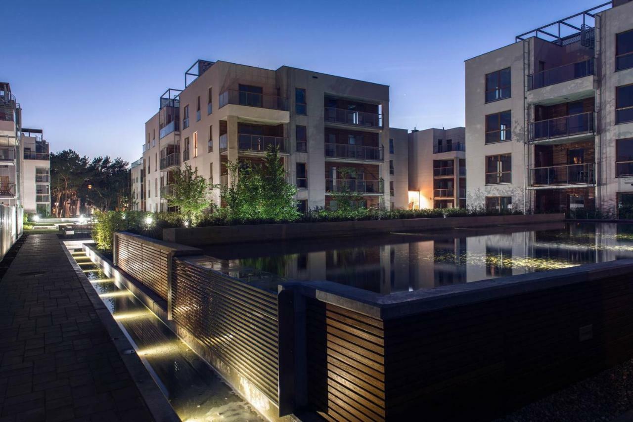 Nadmorski Dwor Wood Apartment Gdańsk Exteriör bild