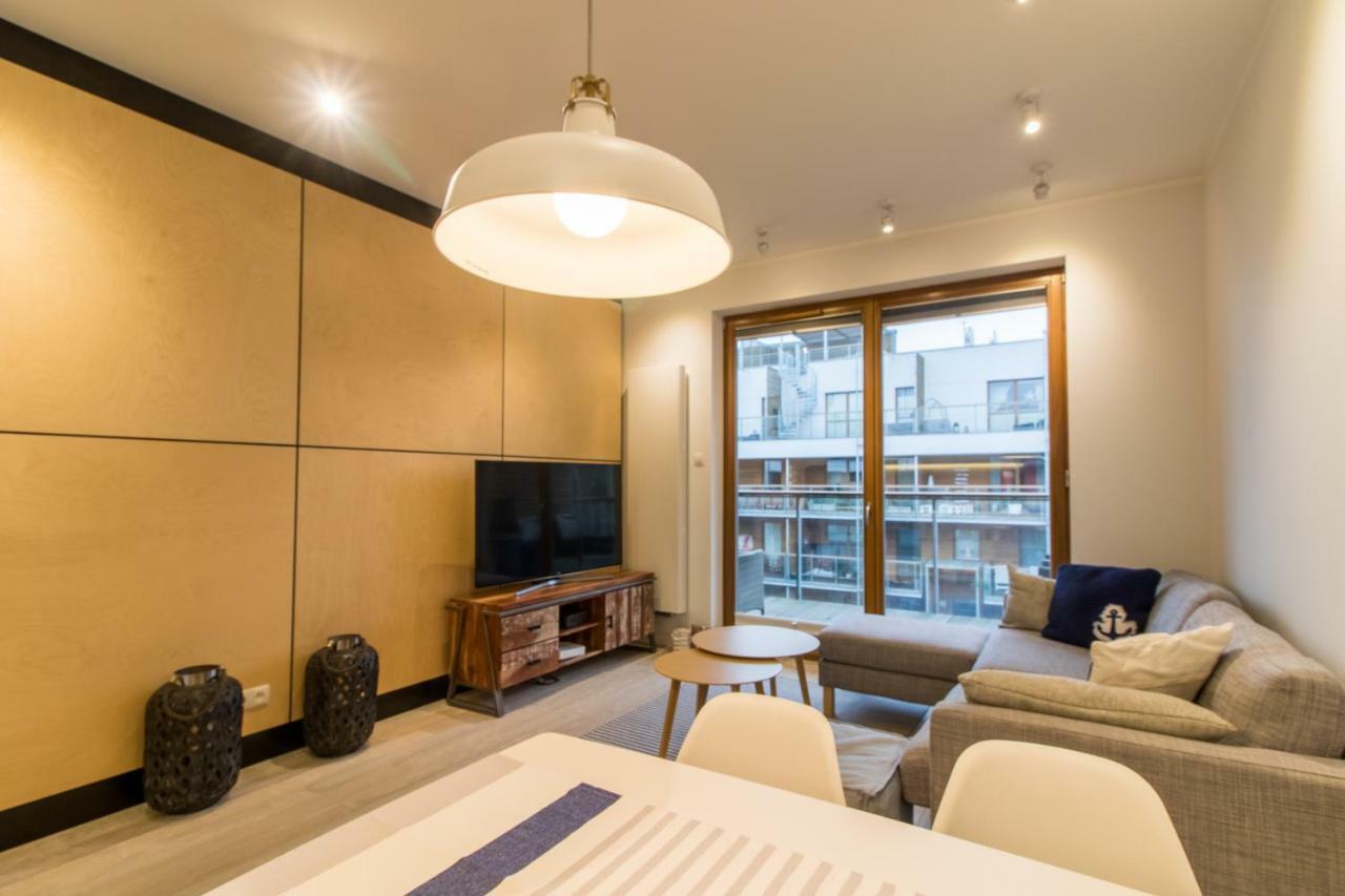 Nadmorski Dwor Wood Apartment Gdańsk Exteriör bild