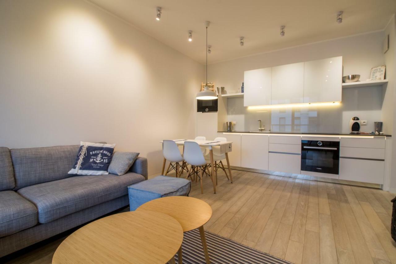 Nadmorski Dwor Wood Apartment Gdańsk Exteriör bild
